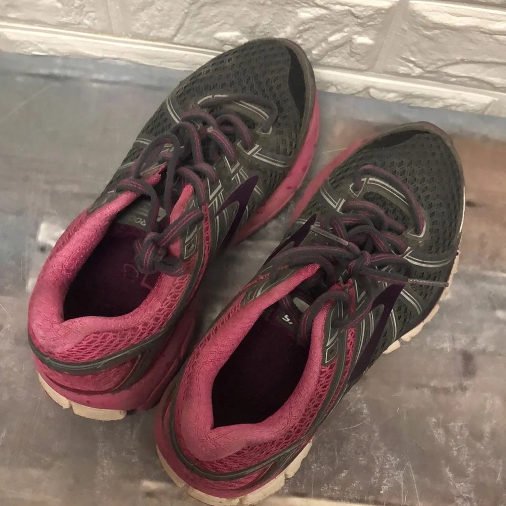 Brooks Defyance 10 - Womens Running Shoes‎ size 6.5